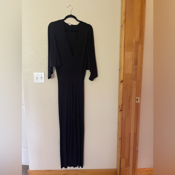 Temple Ro flared Jumpsuit - Picture 3 of 4